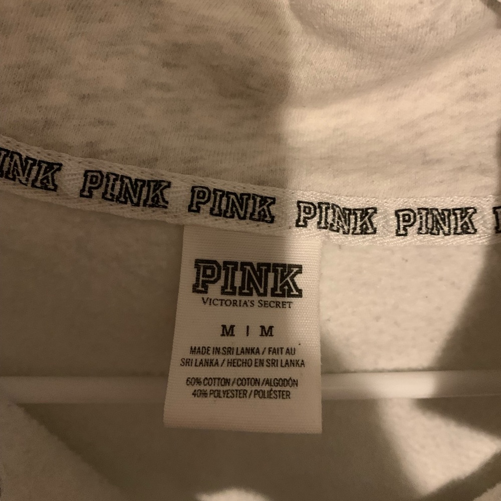 Excellent used condition VS pink quarter zip